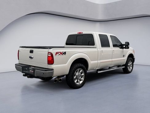 Used 2016 Ford F250 Lariat w/ Lariat Ultimate Package AWD/4WD image 5