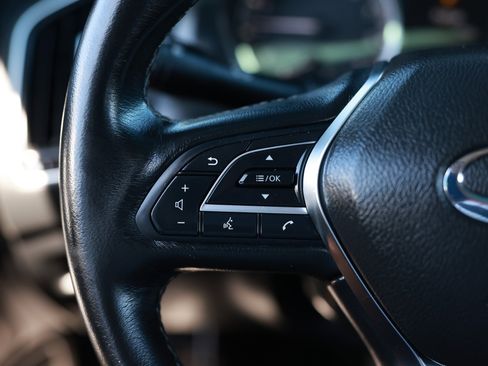 Used 2018 INFINITI Q50 Luxe image 29