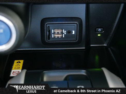 Used 2021 Toyota Venza LE w/ Carpet Mat Package (TMS) AWD/4WD image 32