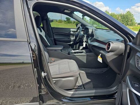 New 2026 Chevrolet Trax RS w/ Driver Confidence Package FWD image 27