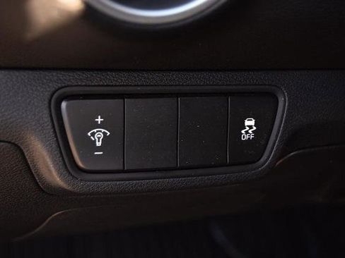 Used 2024 Kia Forte LXS image 10