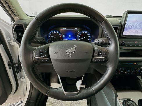 Used 2023 Ford Bronco Sport Outer Banks w/ Tech Package AWD/4WD image 11