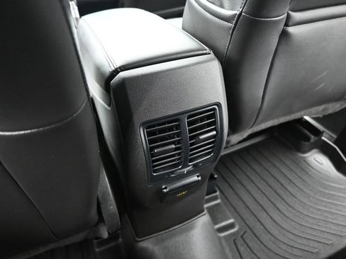 Certified 2017 Ford Escape Titanium w/ Equipment Group 301A FWD image 21