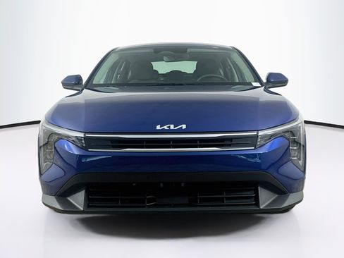 Used 2025 Kia K4 FWD image 2