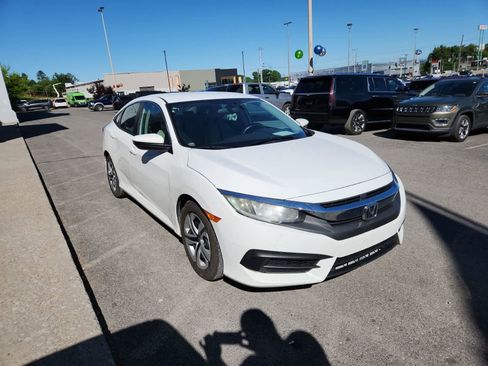 Used 2018 Honda Civic LX image 7