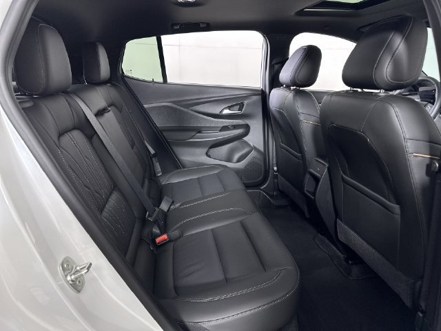 Used 2024 Buick Envista Avenir FWD image 28