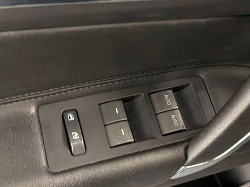 Used 2011 Lincoln MKZ w/ Sport Appearance Pkg image 13