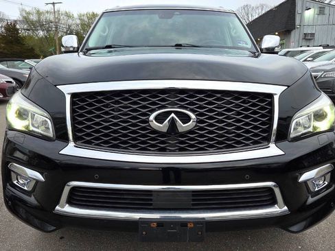 Used 2017 INFINITI QX80 4WD w/ Deluxe Technology Package image 4