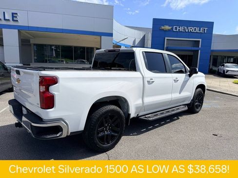 Used 2022 Chevrolet Silverado 1500 LT w/ Z71 Off-Road Package AWD/4WD image 22