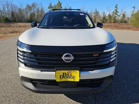 New 2026 Nissan Kicks SR w/ Cold Weather Package image 10