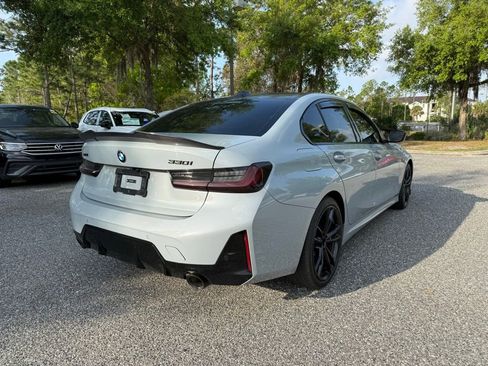 Used 2023 BMW 330i xDrive Sedan w/ M Sport Package image 9