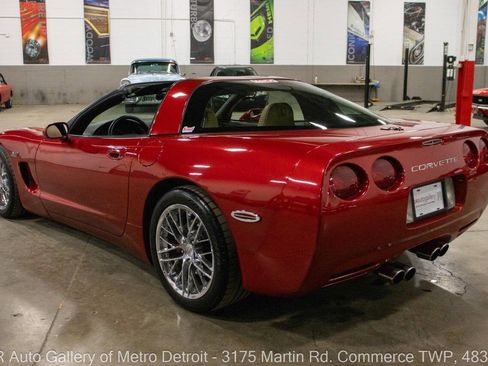 Used 1999 Chevrolet Corvette Coupe w/ Memory Pkg image 5