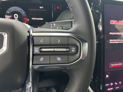 New 2026 GMC Yukon Denali w/ Sun & Power Step Package image 35