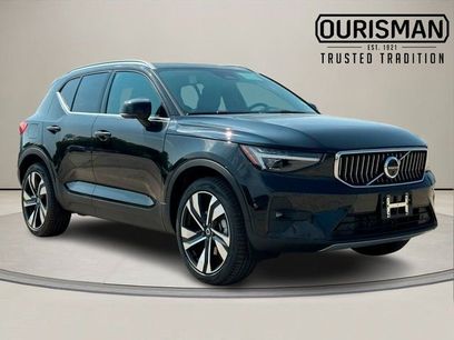 Certified 2025 Volvo XC40 B5 Ultra w/ Climate Package