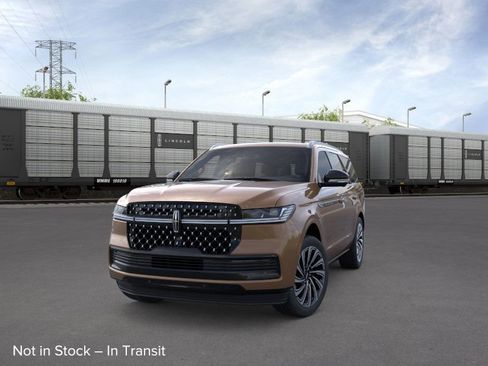 New 2026 Lincoln Navigator Black Label AWD/4WD image 2