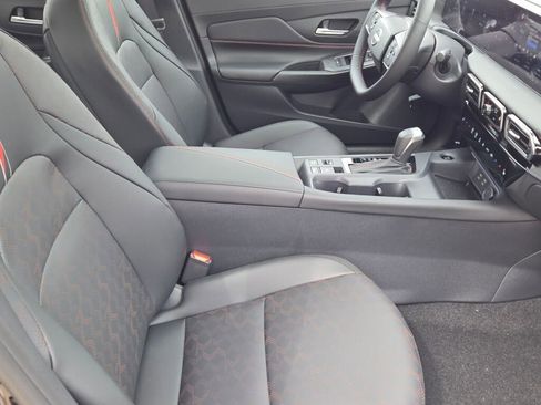 New 2026 Nissan Sentra SR w/ SR Premium Package FWD image 6