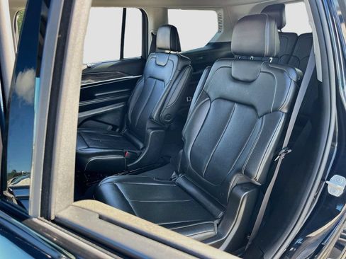 Used 2023 Jeep Grand Cherokee L Limited w/ Luxury Tech Group II RWD image 25