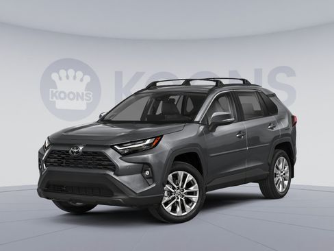 Used 2025 Toyota RAV4 XLE FWD image 1