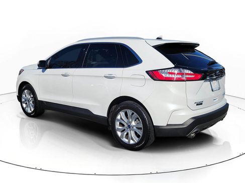 Used 2020 Ford Edge Titanium image 3