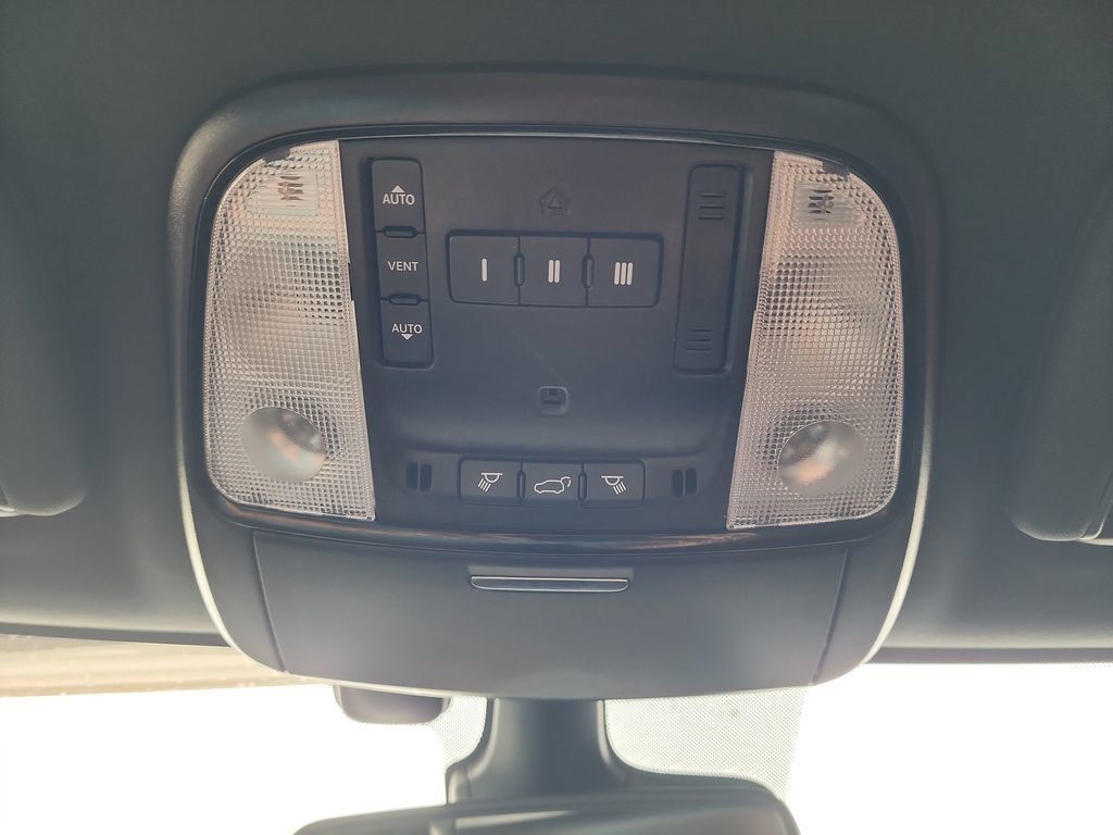 Used 2024 Dodge Durango GT AWD/4WD image 34