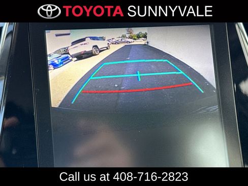 Used 2019 Toyota Prius Prime Premium w/ Preferred Accessory Package FWD image 24