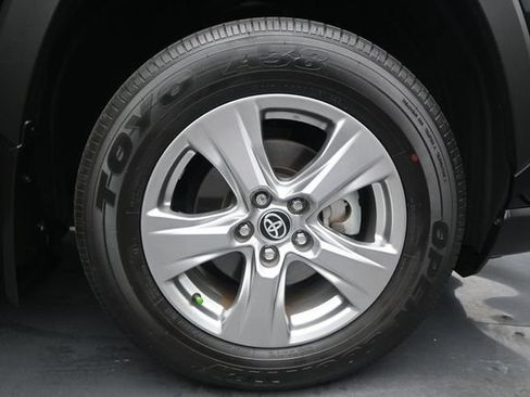 Used 2024 Toyota RAV4 XLE w/ Convenience Package FWD image 19