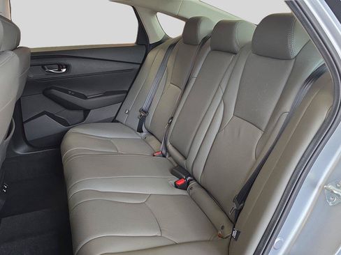Used 2025 Honda Accord SE image 18