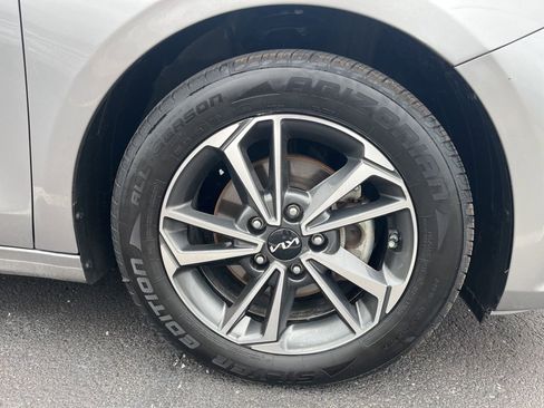Used 2023 Kia Forte LXS FWD image 12