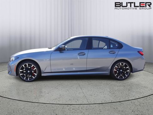 New 2026 BMW 330i Sedan w/ M Sport Package image 4