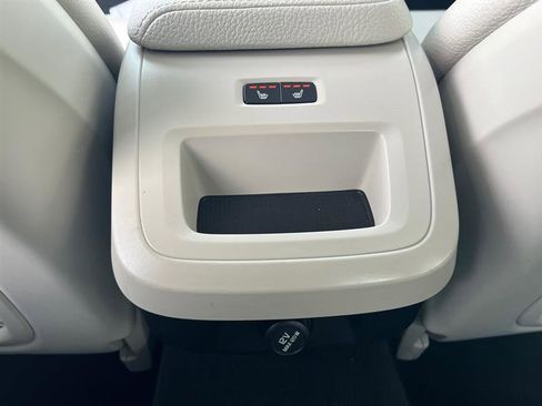 Used 2020 Volvo S60 T6 Momentum image 20