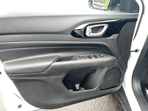 New 2026 Jeep Compass Latitude image 19