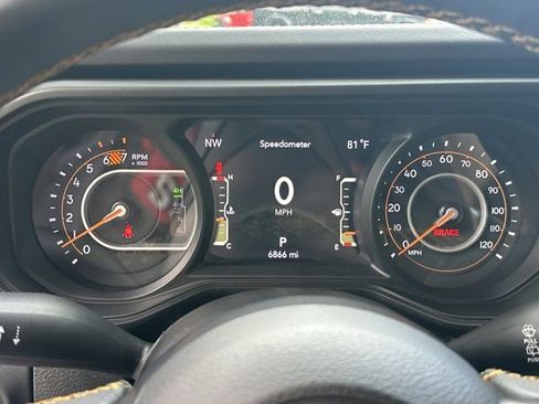Certified 2024 Jeep Wrangler Unlimited Rubicon 392 AWD/4WD image 31
