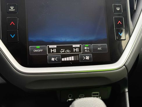 Certified 2025 Subaru Crosstrek 2.0i Premium image 26