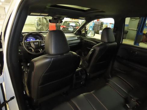 Certified 2023 Honda Passport TrailSport image 14