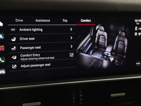 Used 2023 Porsche Cayenne Platinum Edition AWD/4WD image 36