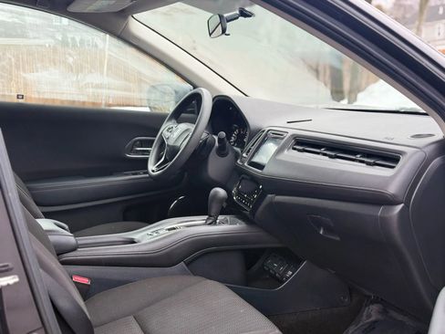 Used 2017 Honda HR-V EX image 32