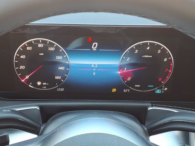 New 2026 Mercedes-Benz GLB 250 image 11