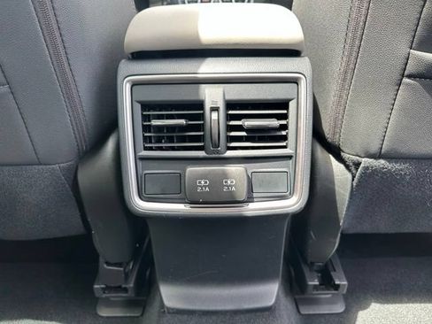 Used 2020 Subaru Forester Premium AWD/4WD image 23