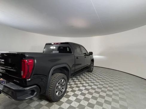 Used 2024 GMC Sierra 1500 AT4 w/ Technology Package image 8
