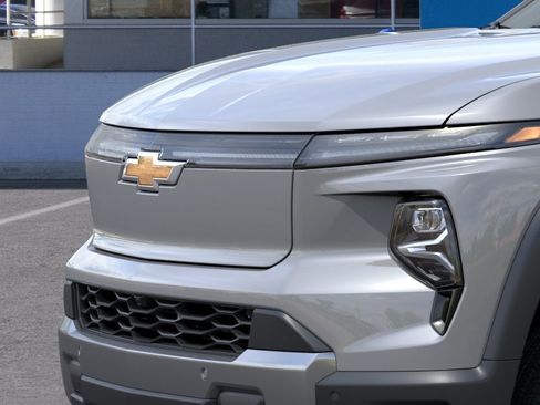 New 2026 Chevrolet Silverado EV LT AWD/4WD image 38