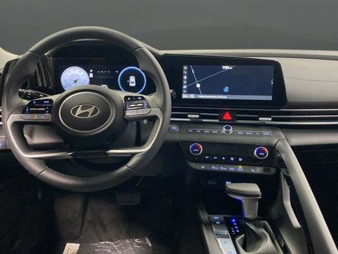 New 2026 Hyundai Elantra Limited image 11