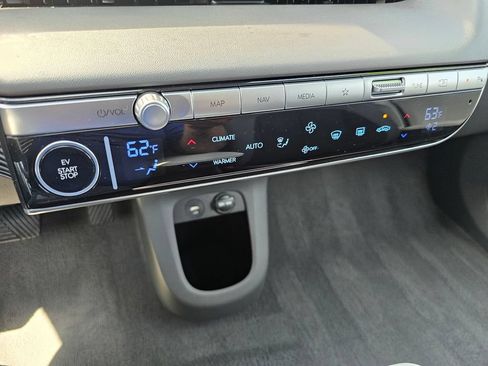 Certified 2024 Hyundai Ioniq 5 SE RWD image 31