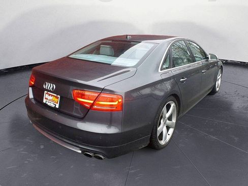 Used 2014 Audi S8 w/ Driver Assistance Package image 3