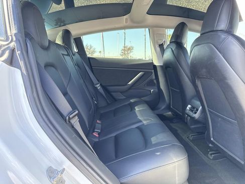 Used 2019 Tesla Model 3 Long Range image 26