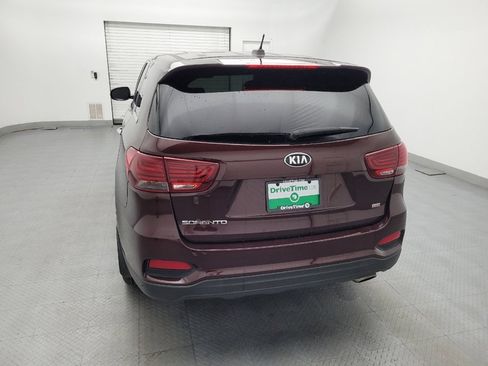 Used 2019 Kia Sorento FWD image 6