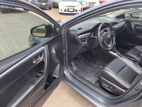 Used 2016 Toyota Corolla S Premium image 16