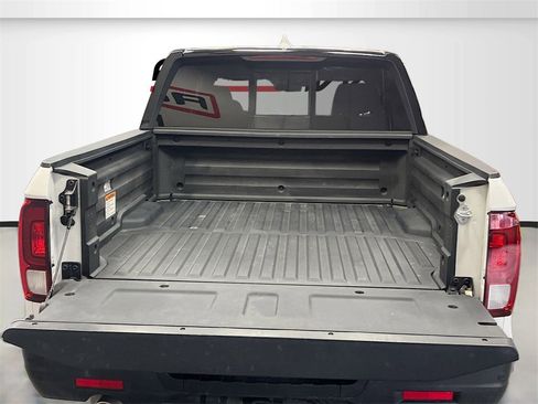 Used 2023 Honda Ridgeline Black Edition image 28