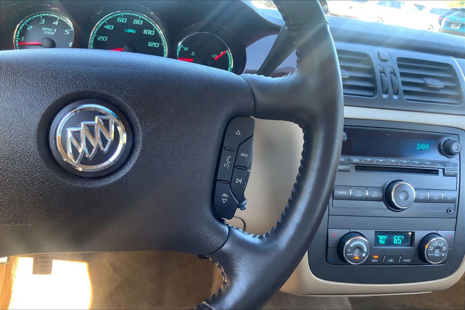 Used 2010 Buick Lucerne CXL FWD image 23