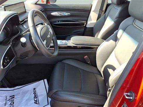 Used 2025 Genesis GV70 2.5T image 14