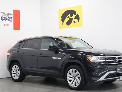 Used 2023 Volkswagen Atlas Cross Sport SE w/ Panoramic Sunroof Package